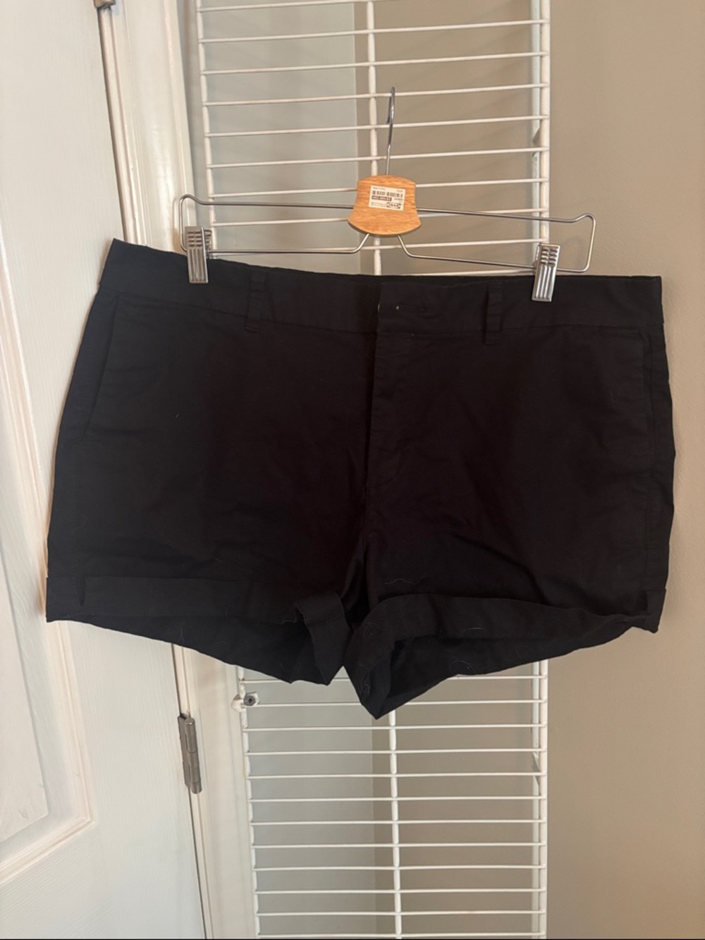 Old Navy Solid Black Rolled-Hem Bermuda Shorts